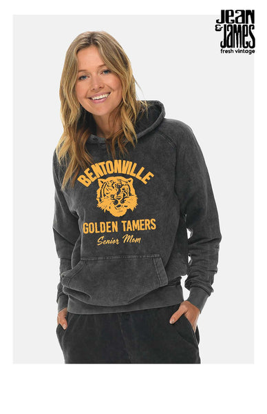 SENIOR MOM GOLDEN TAMERS Vintage Black Hoodie